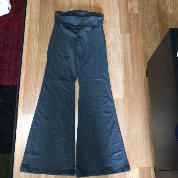 BUNDLE YOGA PANTS - Picture 3 of 3